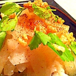 さりげに魚介風味な冬瓜のジューシーサラダ